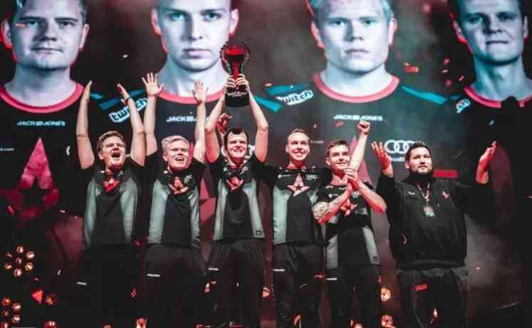 锋线大将 锋线大将